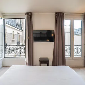 De Flore Hotel